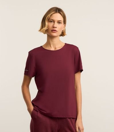 Remera Deportiva Texturizada con Detalle Reflectante 1