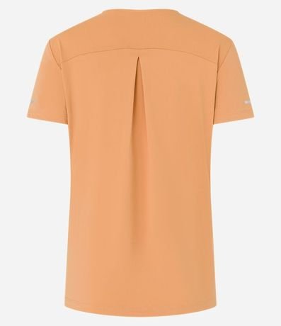 Remera Deportiva Texturizada con Detalle Reflectante 8