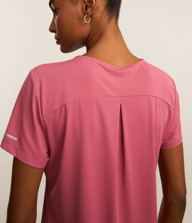 Remera Deportiva Texturizada con Detalle Reflectante 3
