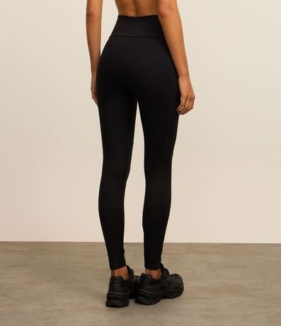 Calca Legging Microfibra Leve Liso Embossed Atlhetic Power con Textura y Bolsillos 3