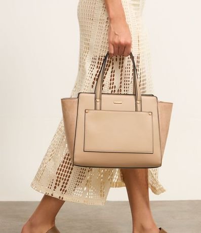 Cartera Mediana en Gamuza con Asa Larga Desmontable