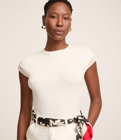 Blusa Acanalada com Detalles en las Mangas