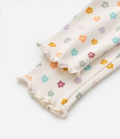 Conjunto Infantil con Volado Broderie y Estampa Flor - Talle 0 a 18 meses 4