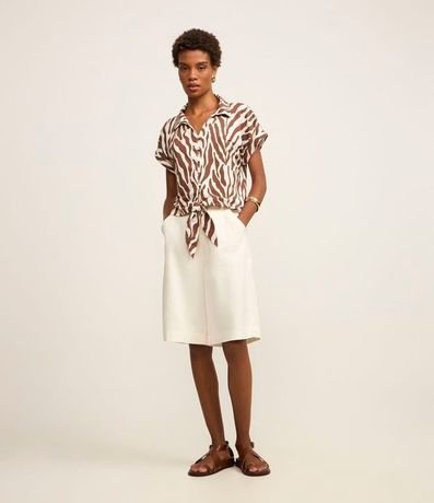 Blusa en Viscosa con Botones y Estampa Follaje 2