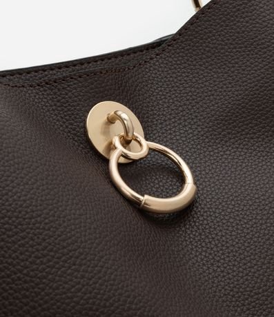 Bolso Mediano en PU con Correa Transversal y Detalle Aro Delantero 5