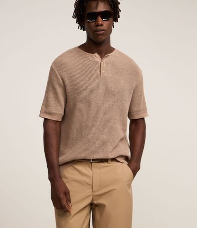 Remera Regular Cuello Redondo con Botones y Efecto Ganchillo