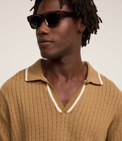 Remera Polo Cuello Contrastante y Textura 4