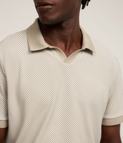 Remera Polo Comfort con Textura Diagonal 3