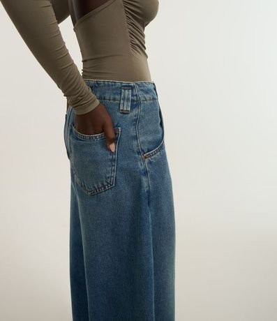 Pantalón Barrel en Jean con Bolsillo Diferenciado 4