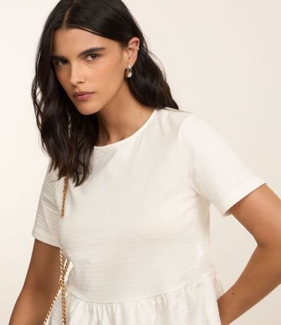 Blusa Corta en Algodón con Volados en la Parte Baja 3