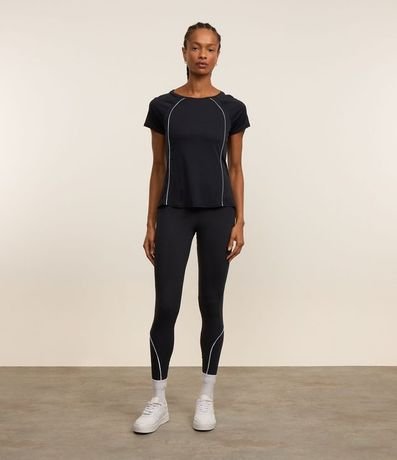 Remera Deportiva Manga Corta con Detalles Contrastantes 2