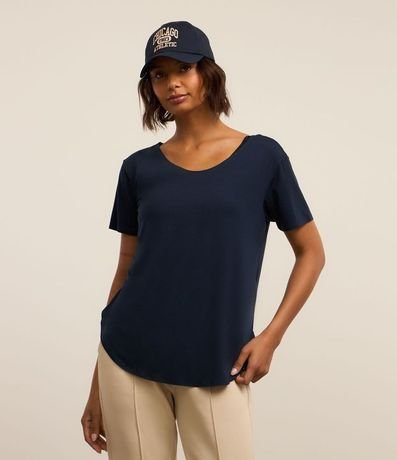 Remera Oversized Deportiva en Microfibra con Bajo Redondeado 2