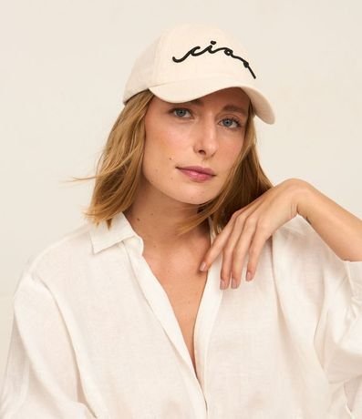 Gorra Asa Curva con Bordado Ciao