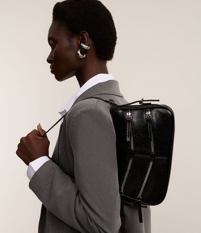 Bolso Baguette Pequeño con Detalles en Cremalleras y Tiradores 7