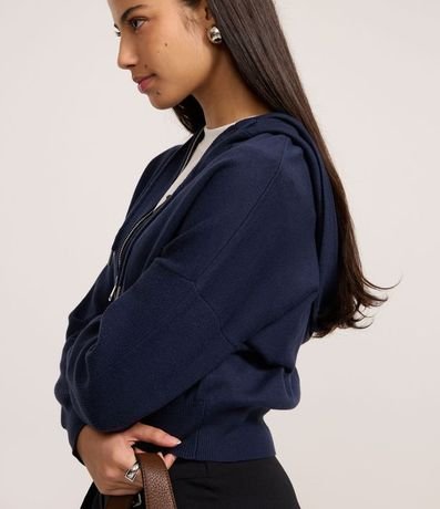 Campera corta en Punto con Capucha 3