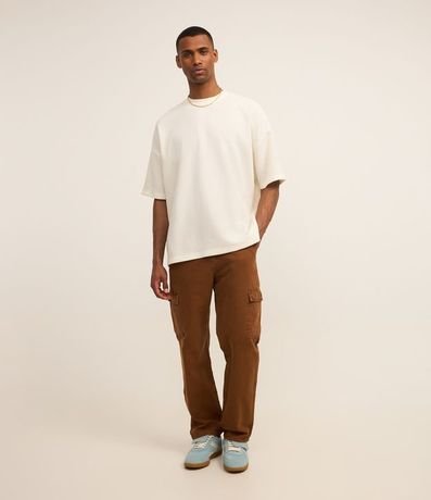 Remera en Pana con Bordado Lettering Minimalista 2