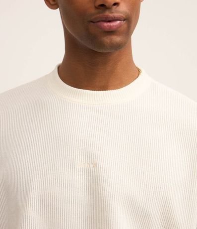 Remera en Pana con Bordado Lettering Minimalista 4