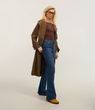 Pantalón Flare en Jeans y Bolsillos con Solapa