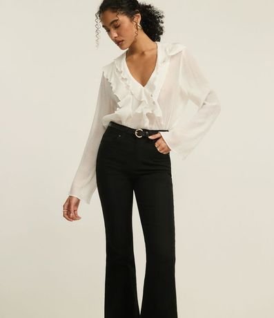 Pantalón Flare en Sarga con Tiro Alto 2