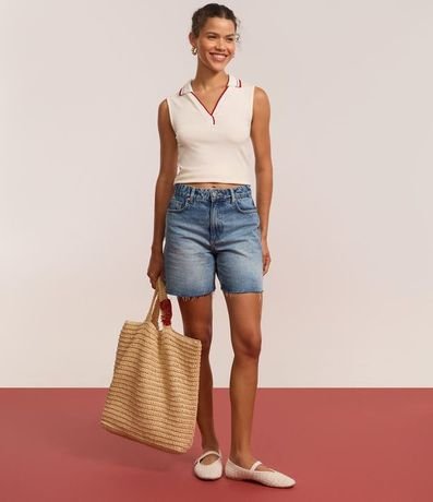 Bermuda en Jeans con Lavado y Terminación Deshilachada 6