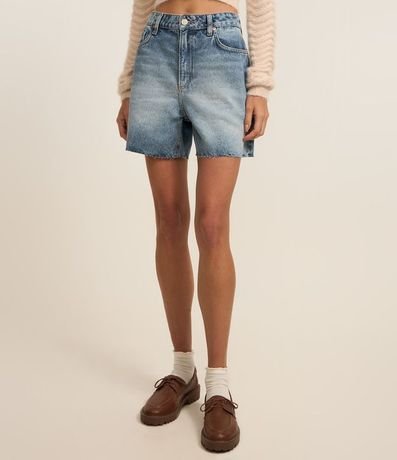 Bermuda en Jeans con Lavado y Terminación Deshilachada 3