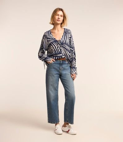 Camisa en Viscosa con Escote V y Estampa de Follajes 2