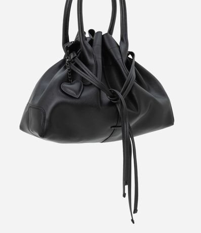 Cartera Satchel Mediana en PU con Puxador de Ajuste y Colgante Corazón 2