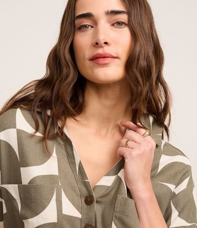 Camisa en Viscolino con Bolsillo y Estampado Geométrico 3