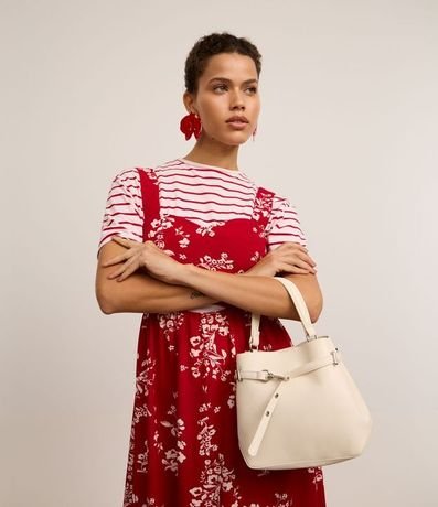 Cartera Bucket Pequena en PU con Detalle de Hebilla 1