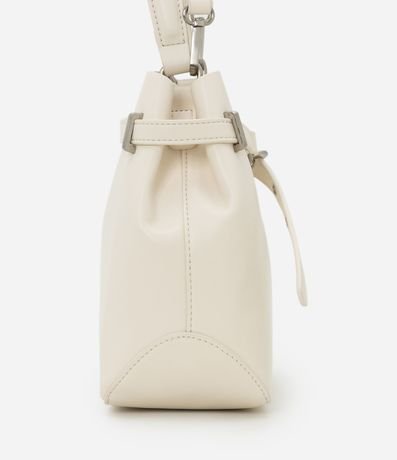 Cartera Bucket Pequena en PU con Detalle de Hebilla 3