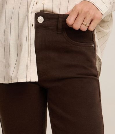 Pantalón Slim Cintura Mediana en Jeans con Elastano y Encaje 4