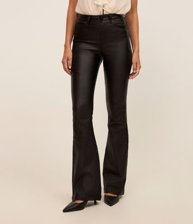 Pantalón Bootcut en Sarga Resinada con Cintura Mediana 3