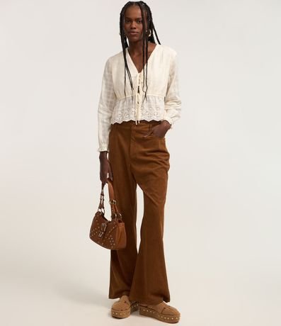 Blusa corta en Laise con Bordado y Lazo Delantero 2