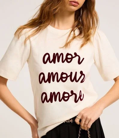Remera Slim con Estampa Amor Amour Amore