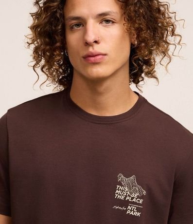 Remera Comfort en Algodón Peruano con Estampa Lettering 4