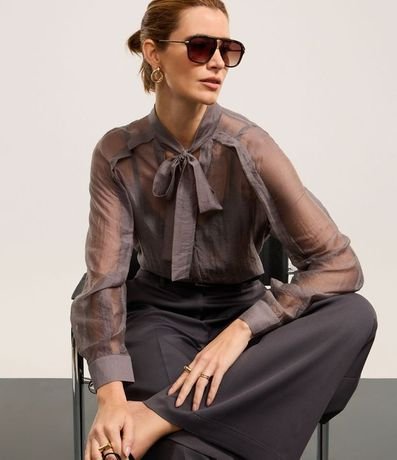 Camisa Texturizada en Voile con Cuello Lazo 6