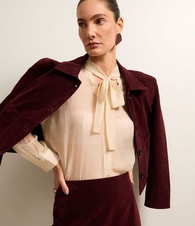 Camisa Texturizada en Voile con Cuello Lazo 7