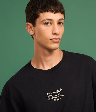 Remera Relaxed en Algodón con Estampa Estátua de Mármore 6