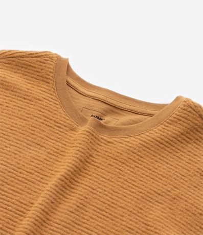 Remera Infantil con Textura Rayada - Talle 5 a 14 años 4