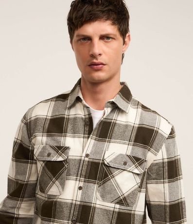 Camisa Comfort en Franela con Estampado de Cuadros y Bolsillos Delanteros 5