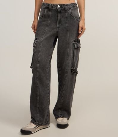 Pantalón Recto en Jeans con Recorte Delantero y Bolsillos Cargo 4
