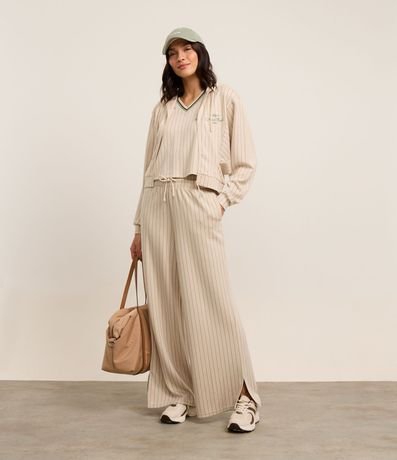 Campera Deportiva Oversized con Estampa Bordada y Rayas 2