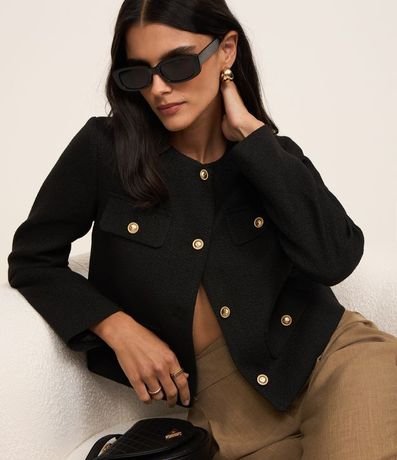 Chaqueta Tweed con Botones Metalizados y Solapas