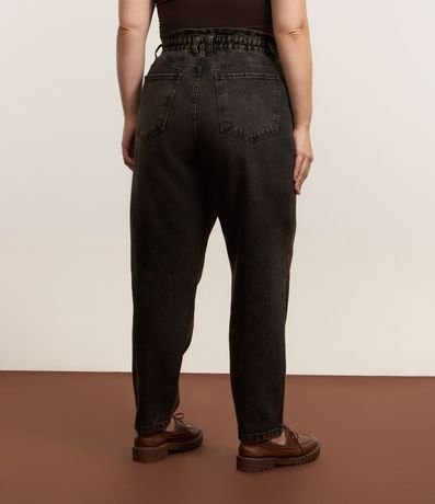 Pantalón Clochard con Curvas y Abrigo Talla Grande 3