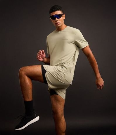 Bermuda Deportiva con Short de Compresión y Detalle Reflectante 3