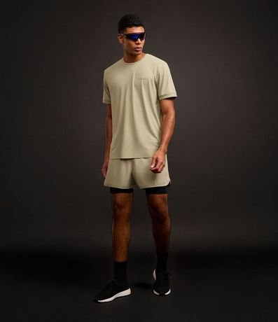 Bermuda Deportiva con Short de Compresión y Detalle Reflectante 7