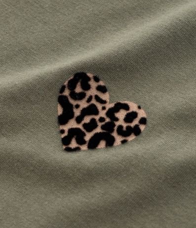 Blusa Manga Abullonada y Corazón Animal Print Curve & Plus Size 6