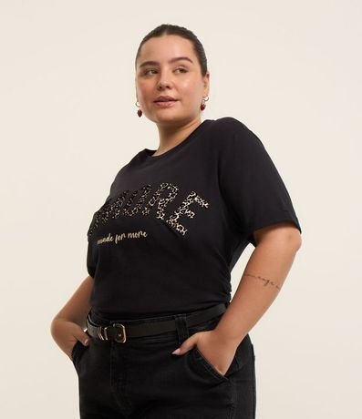 Blusa con Lettering Animal Print Flocado Curve & Plus Size