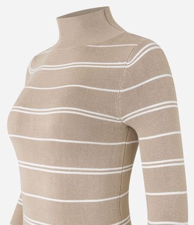 Suéter Listrado en Punto con Cuello Alto 9