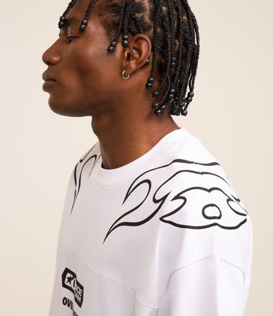 Remera Oversized en Malla con Estampa Lettering y Maori 4